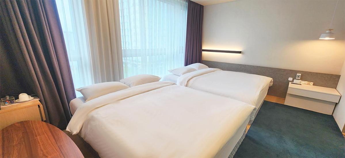 Grand City Hotel Changwon Exterior photo